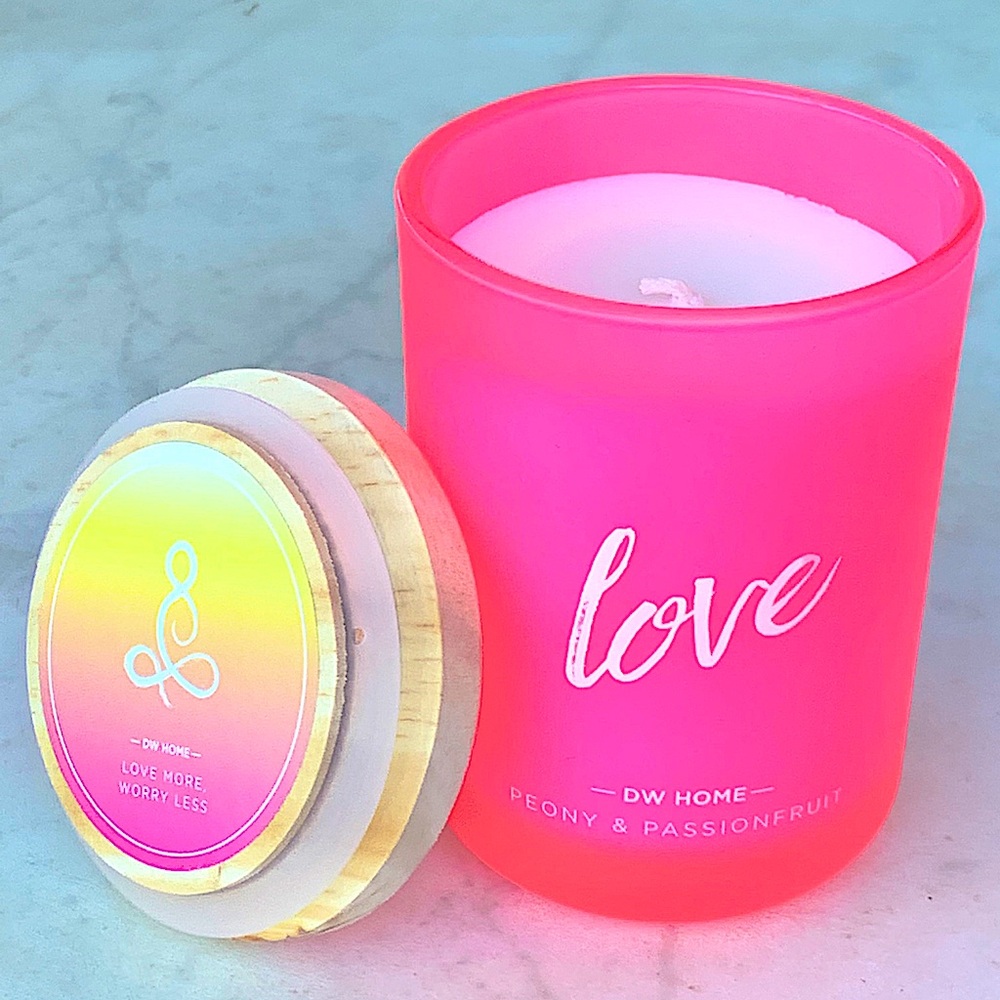 DW HOME CANDLE PEONY PASSIONFRUIT RICHLY SCENTED
